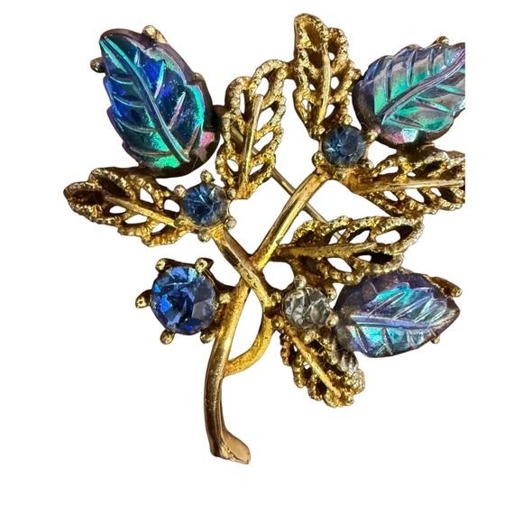 Vintage Blue Aurora Borealis Elegant Gold Leaf Brooch Molded in Glass Leaf - Picture 3 of 12